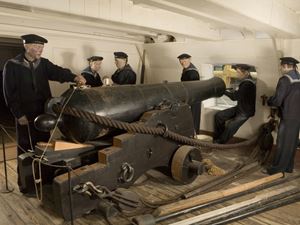 Kanon på Fregatten Jylland | Landal GreenParks